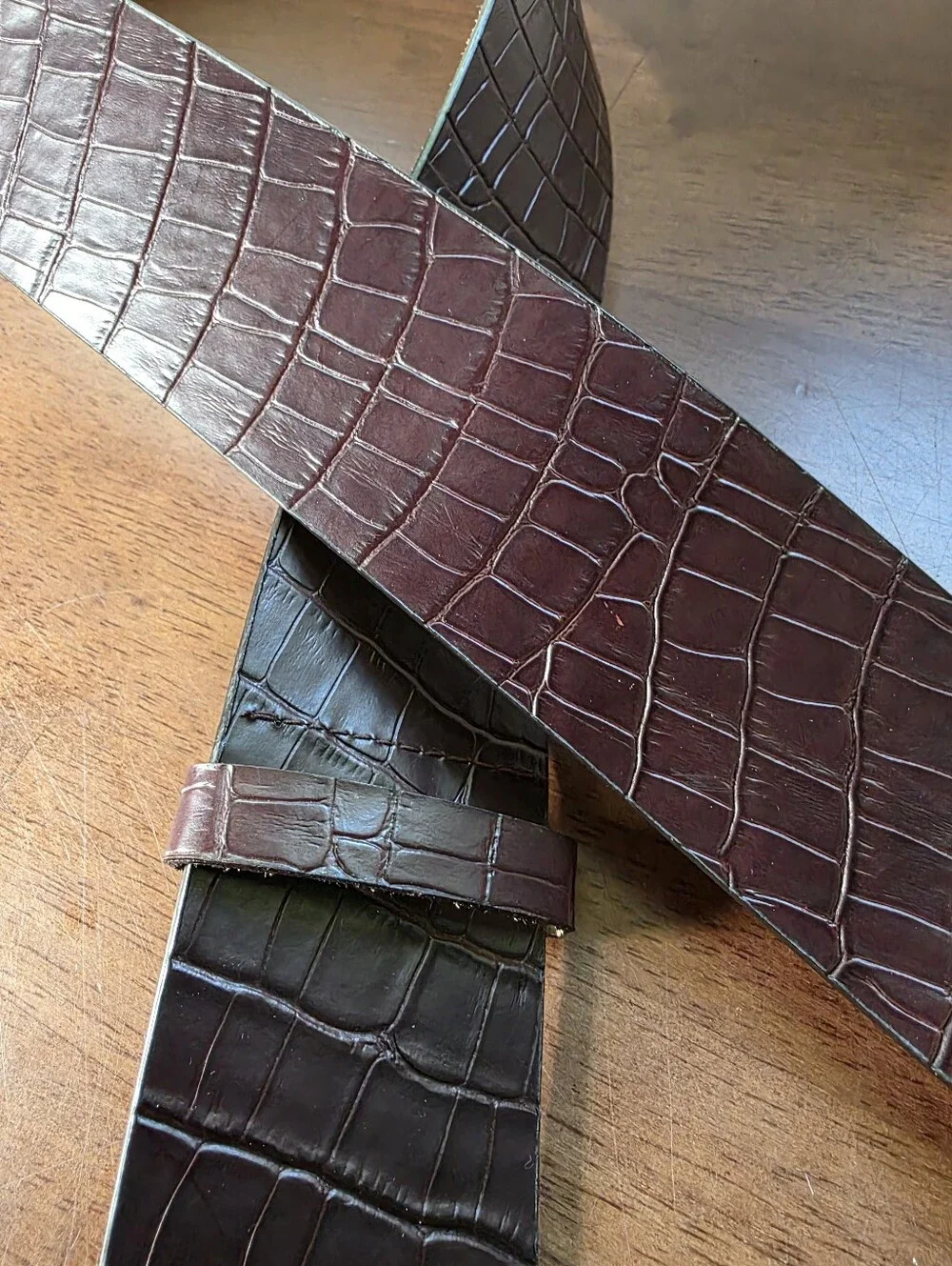 Genuine Leather Croc Embossed O-Ring Belt Gold Round Buckle Dark Brown L